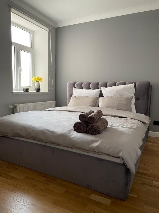Premium Apartment In Quiet & Historical Area Рига Экстерьер фото